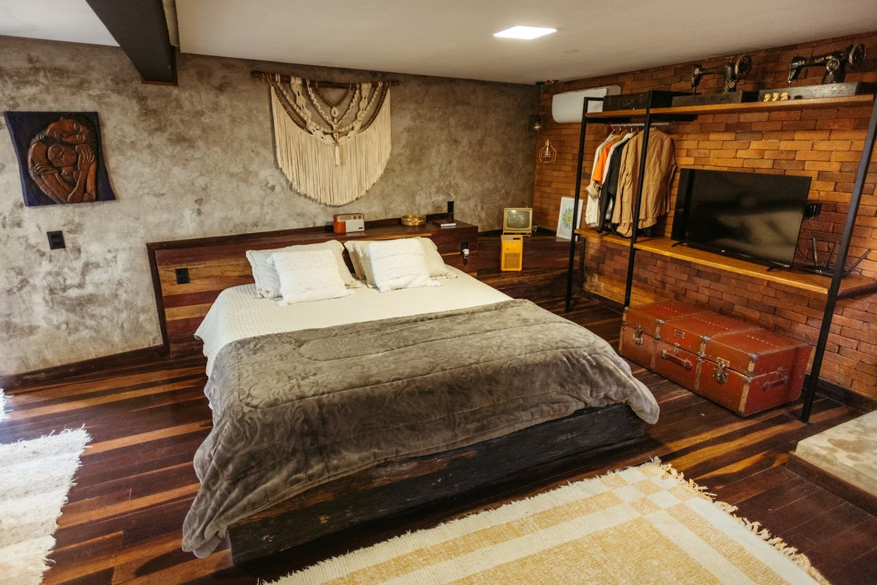 Crafting Captivating Headlines: Your awesome post title goes here Inviting rustic-style bedroom with modern amenities in Santa Teresa, Brazil Airbnb.